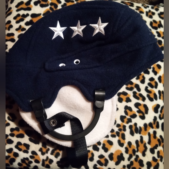 Lululemon x USA Navy Hockey Tuque - Picture 2 of 3